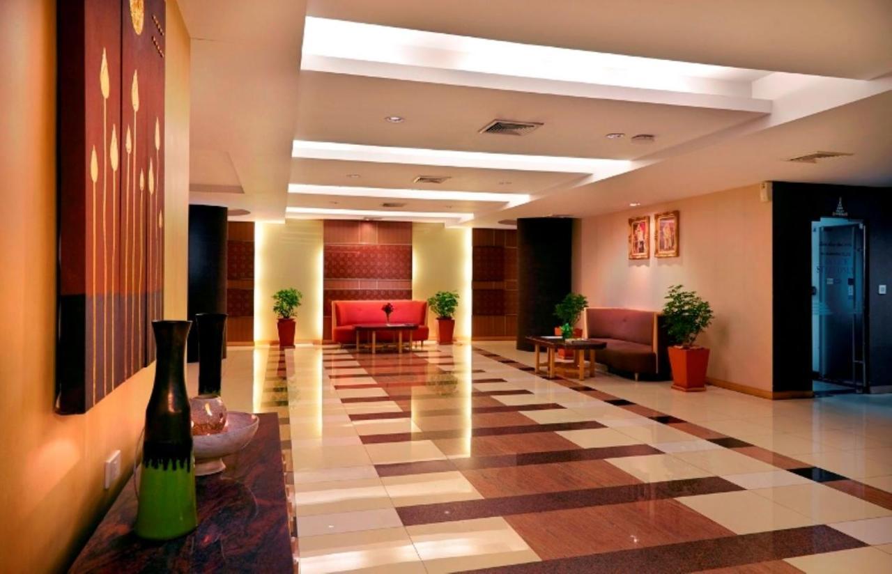 S.M. Grande Residence Банкок Екстериор снимка